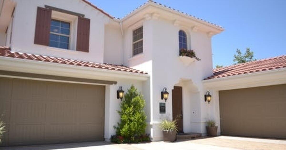 How Much Does It Cost To Replace A Garage Door Home Matters Ahs