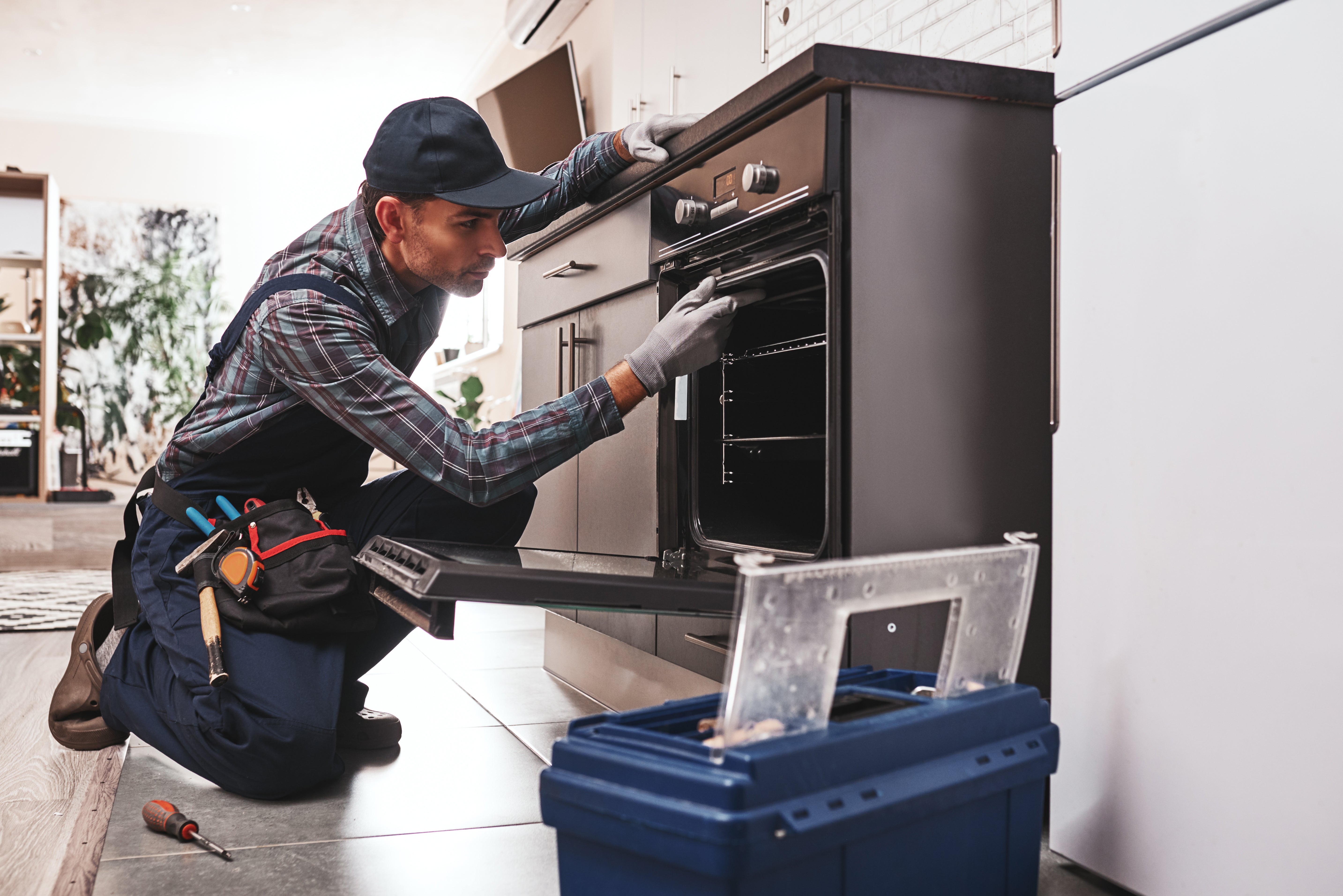 7 Reasons Your Oven is Not Working and How to Fix the Issues | AHS