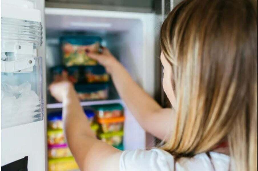 Freezer not freezing woman in fridge