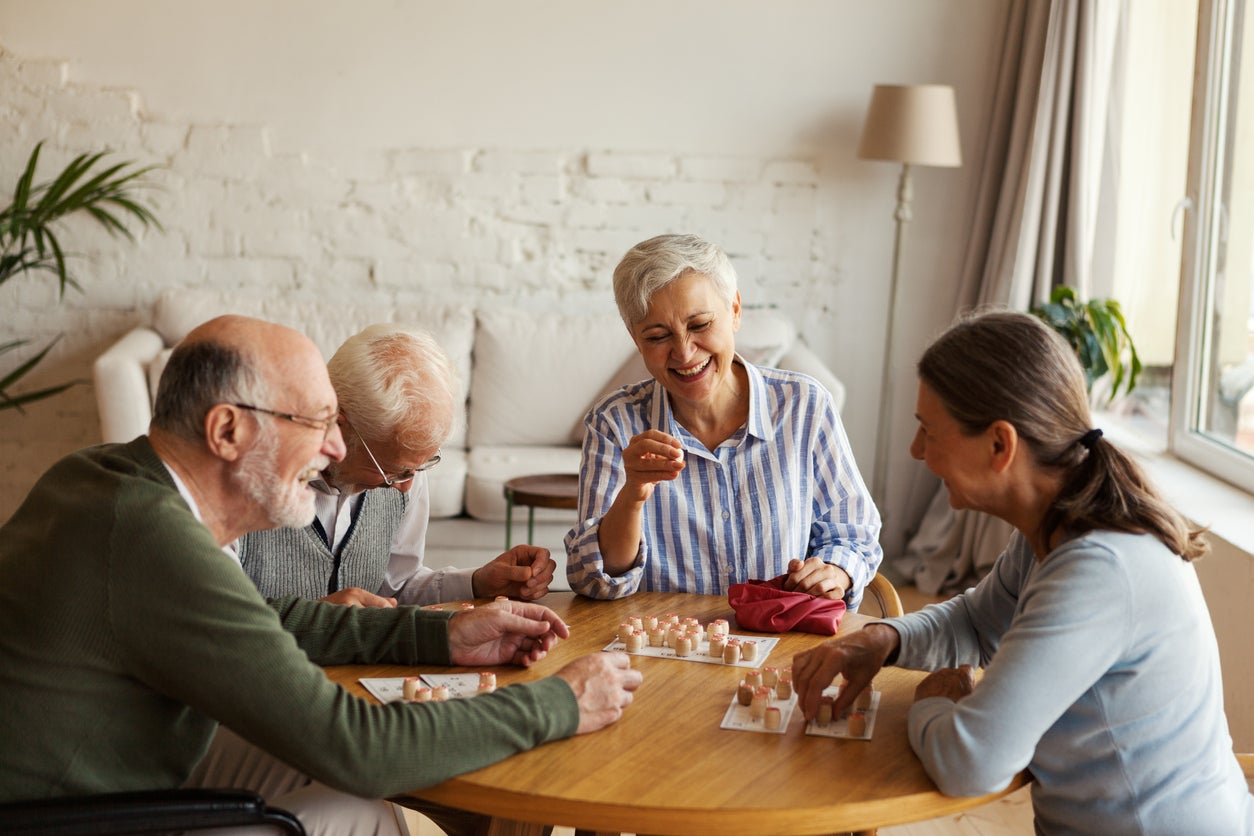 https://4bbdwp2p.media.zestyio.com/seniors-playing-a-game.jpg